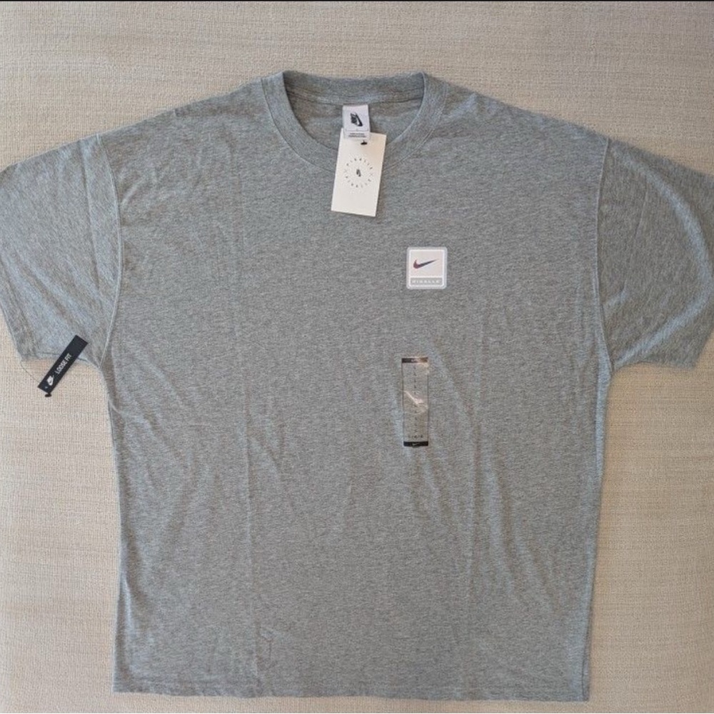 Nike Gray Short Sleeve Tee